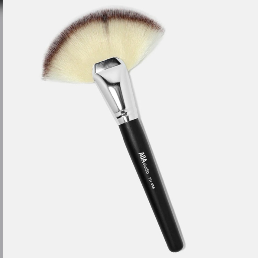 🔥5/$25🔥F11 Large Fan Brush